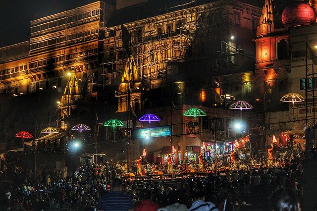 festival_in_kashi_vishwanath_temple