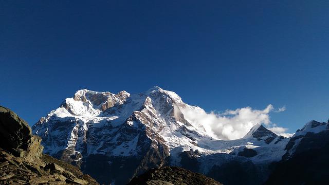 view_from_gaumukh_tapovan_trek