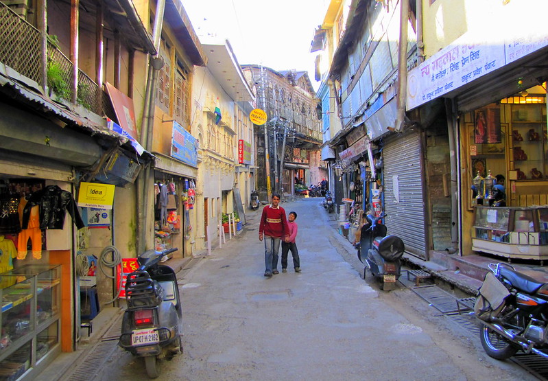 Landour_market_mussoorie