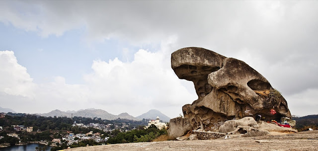 toad_rock_mount_abu