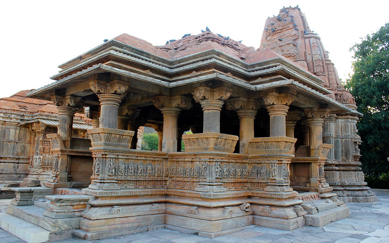 sahstra_bahu_temple_udaipur